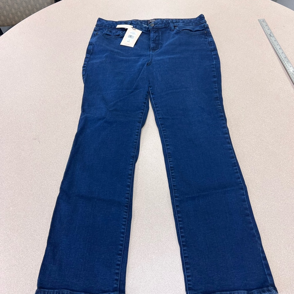 NYDJ Curve Shaper Marilyn Straight Jeans Nwt Size 18      314